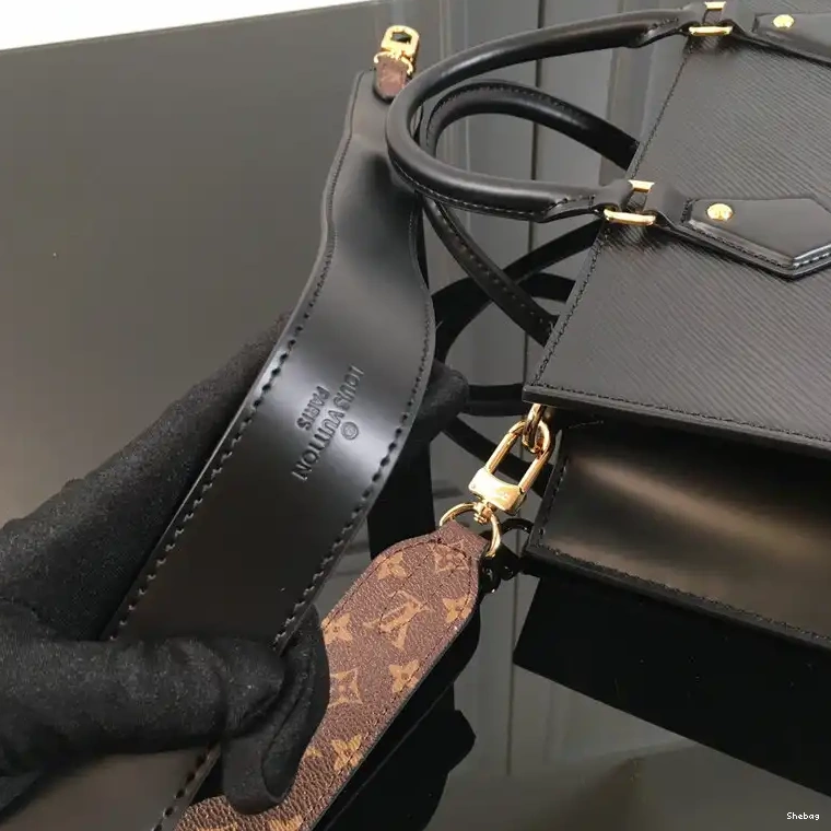 LV 2112FY0030 Bag 0803